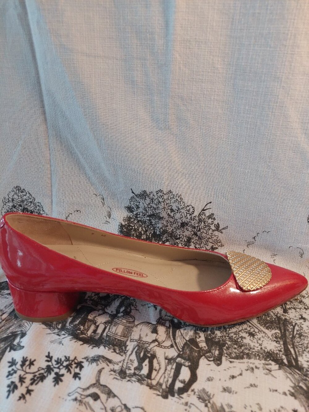 Amalfi By Rangoni Women's 9 PILLOW FEEL red patent leather ballet flats Italy
